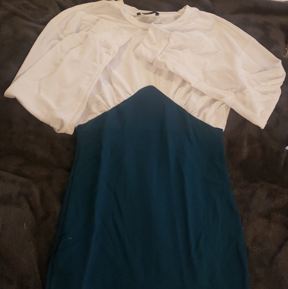 Drop shoulder two tone pullover dress